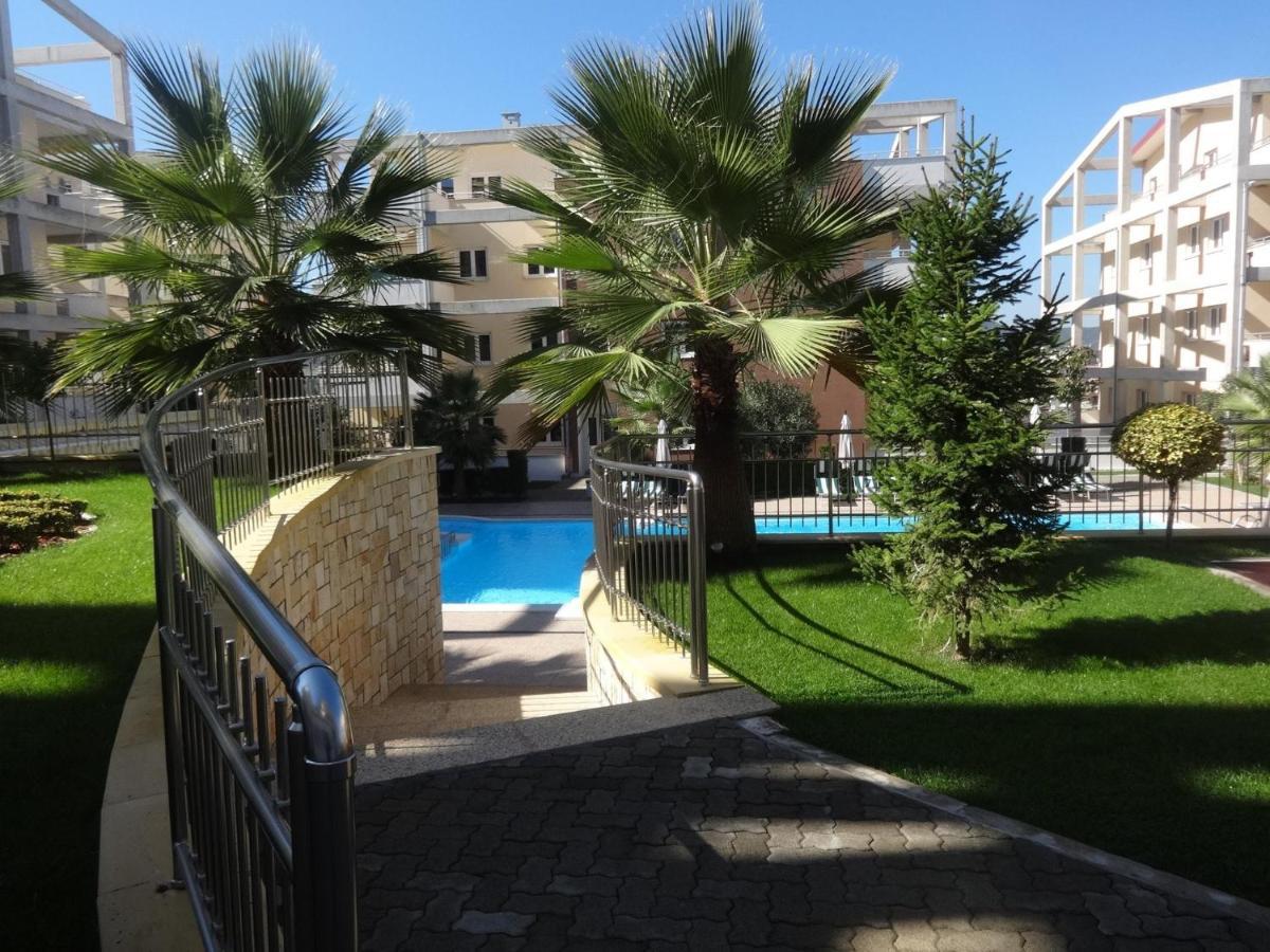 Luxury Gated Comunity Apartament Apartamento Tirana