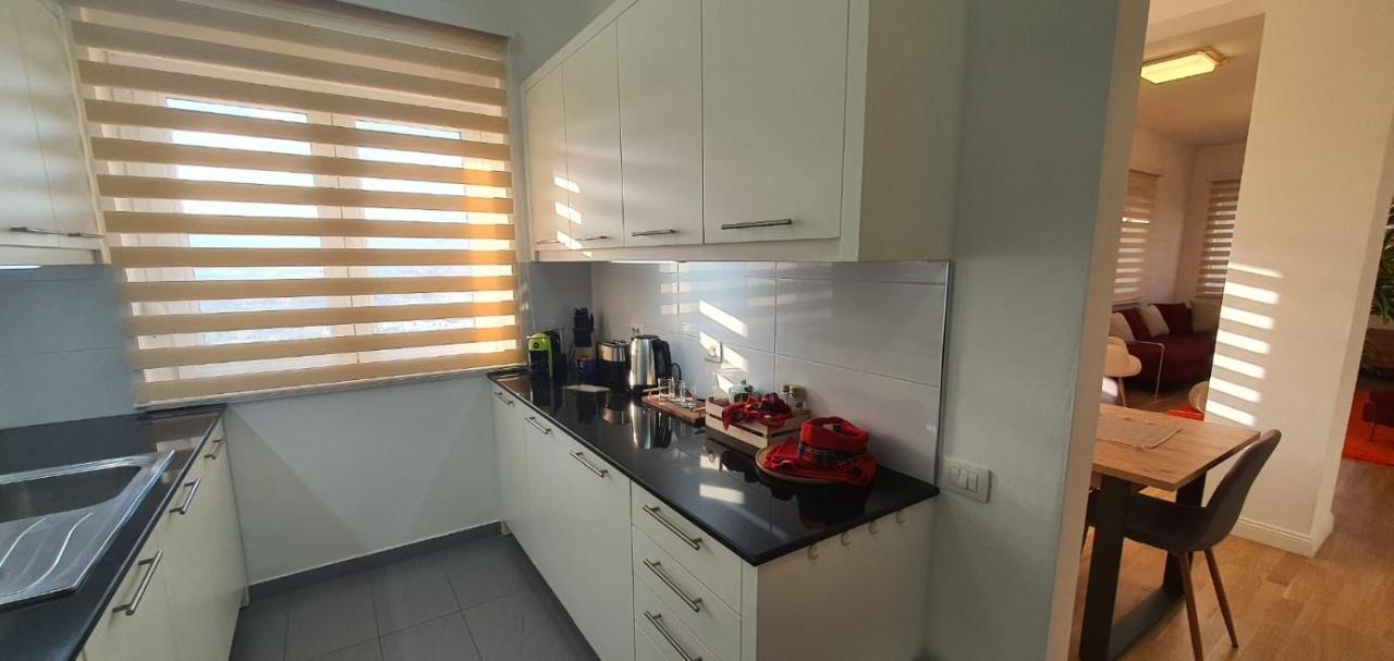 Luxury Gated Comunity Apartament Tirana